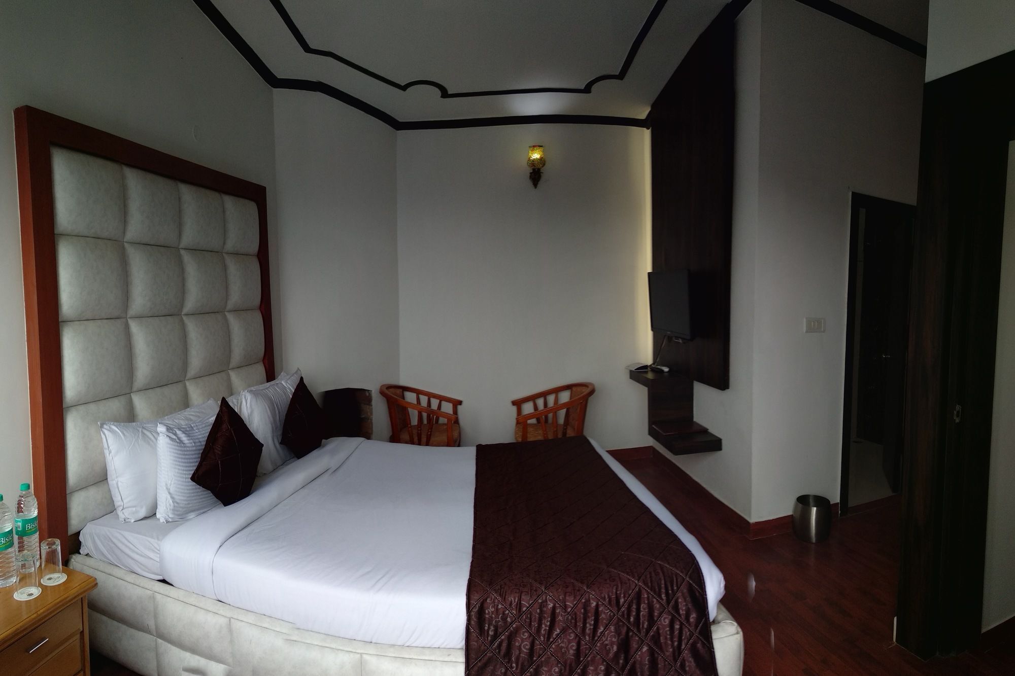 The Swiss Village Resort Nainital Esterno foto