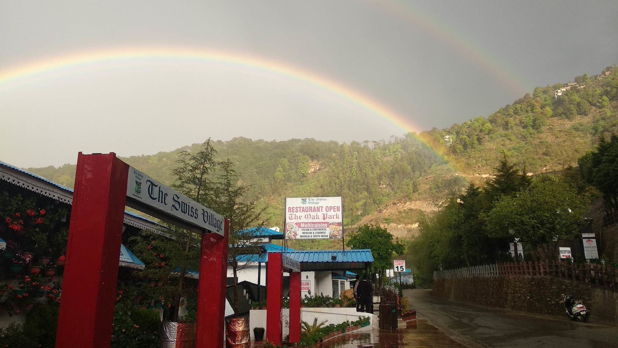 The Swiss Village Resort Nainital Esterno foto
